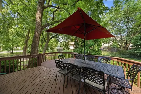 1002 Stonehedge Road St. Charles IL 60174