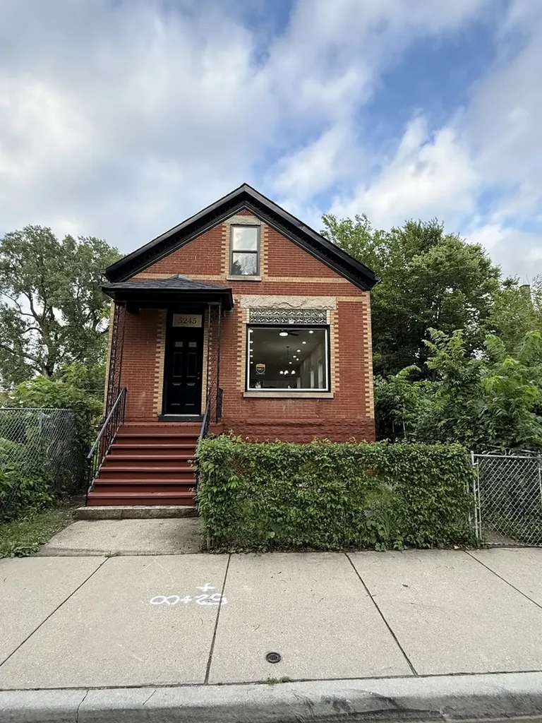 5245 South Racine Avenue Chicago IL 60609