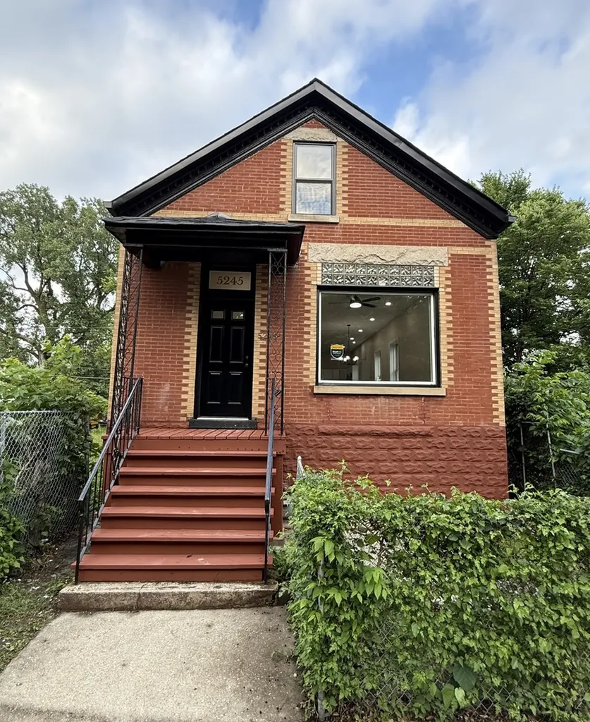 5245 South Racine Avenue Chicago IL 60609