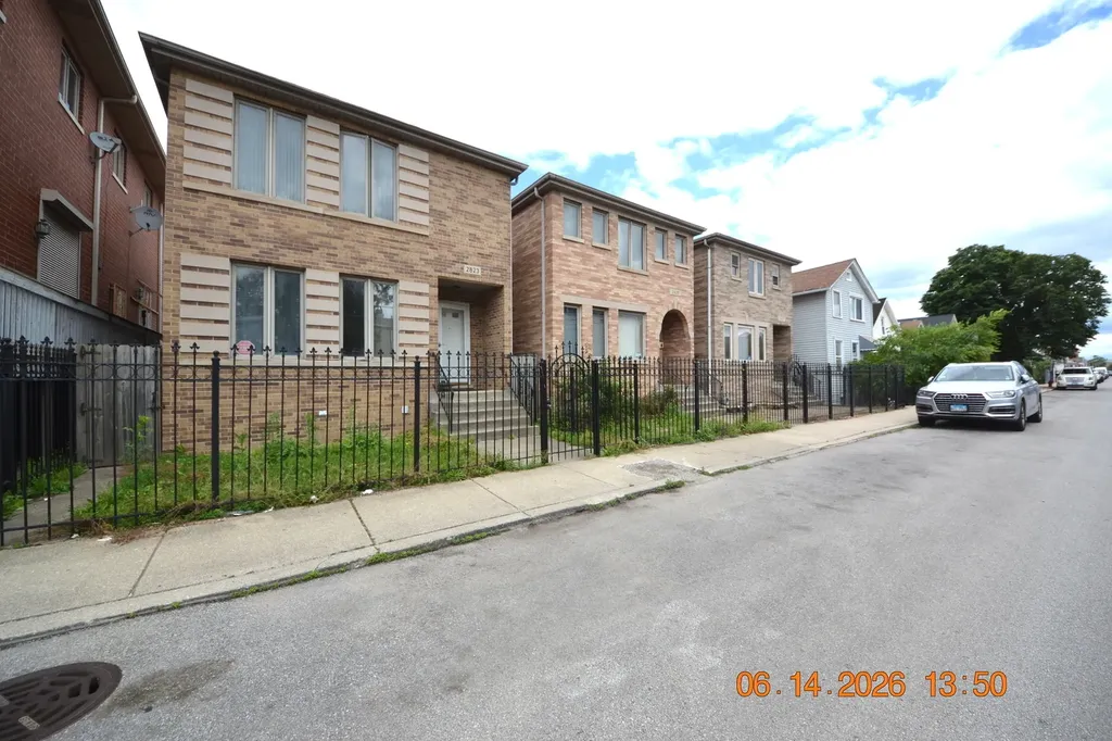 2823 South Farrell Street Chicago IL 60608