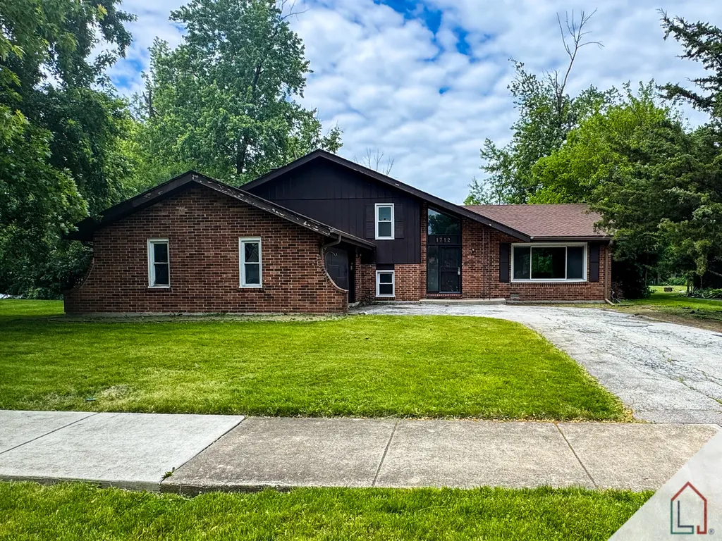 1712 Tina Lane Flossmoor IL 60422