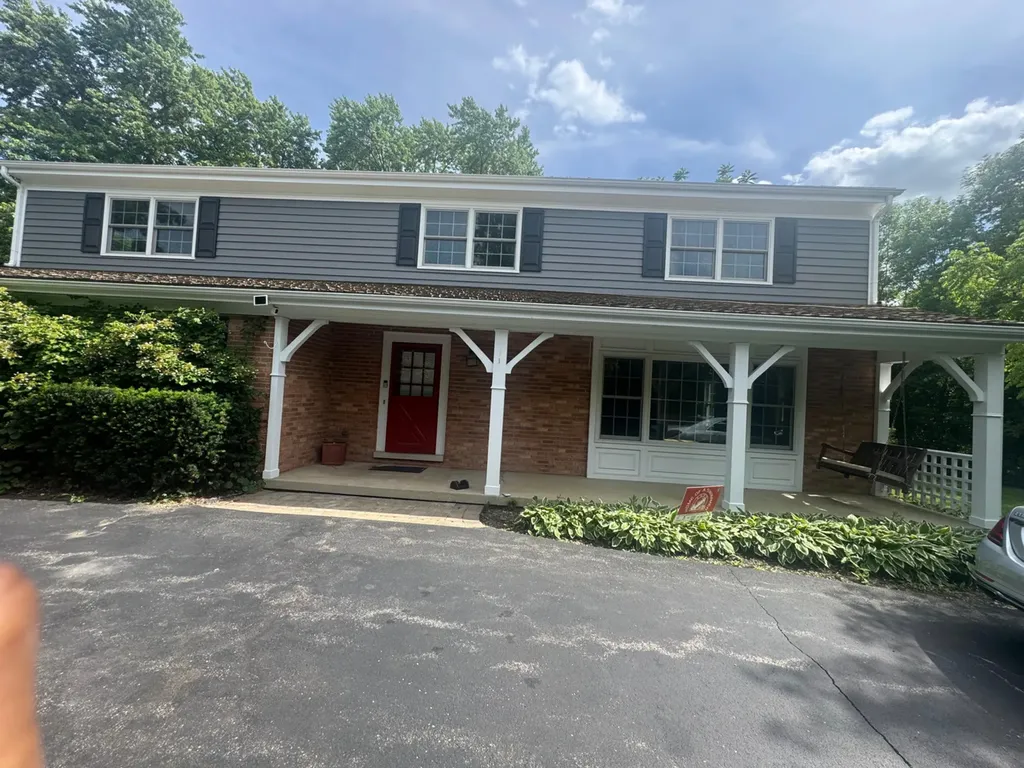 2100 Stirling Road Bannockburn IL 60015