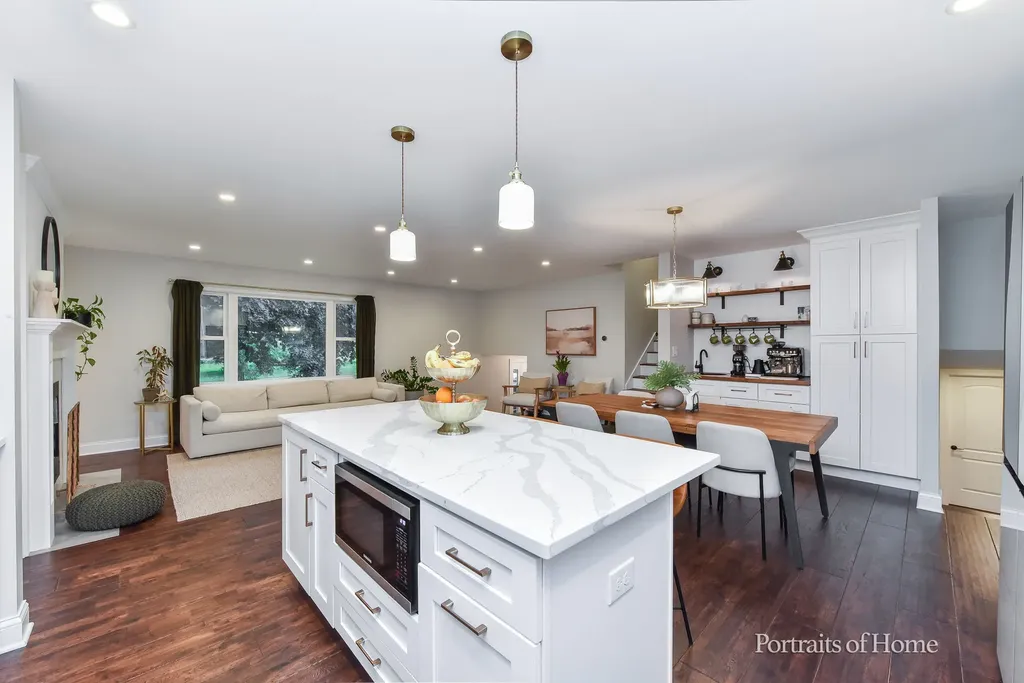 30W172 Claymore Lane Naperville IL 60563