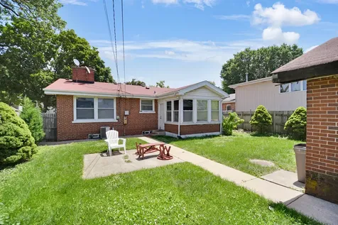 124 Sawyer Avenue La Grange IL 60525