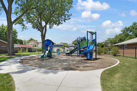 124 Sawyer Avenue La Grange IL 60525