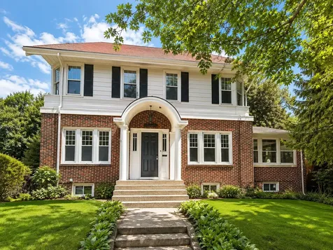 325 Camlin Avenue Rockford IL 61103