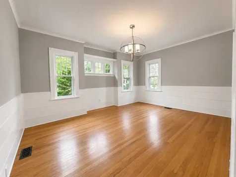 325 Camlin Avenue Rockford IL 61103
