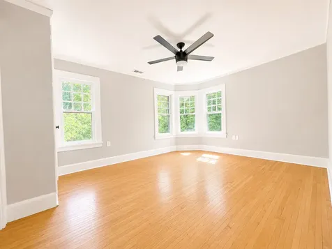 325 Camlin Avenue Rockford IL 61103