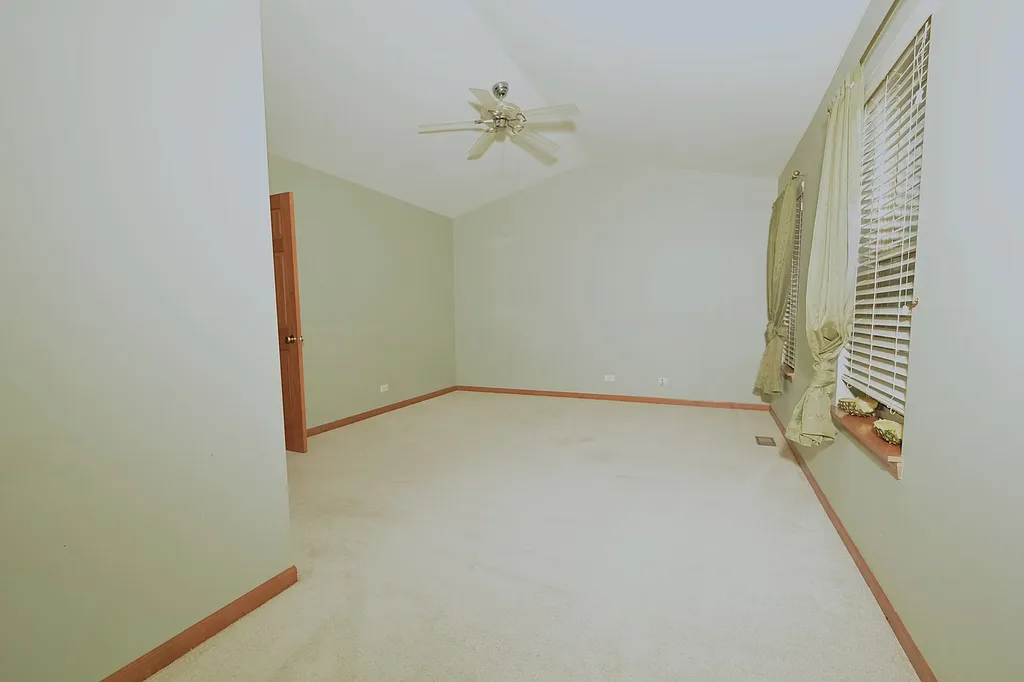 2460 Georgetown Circle Aurora IL 60503