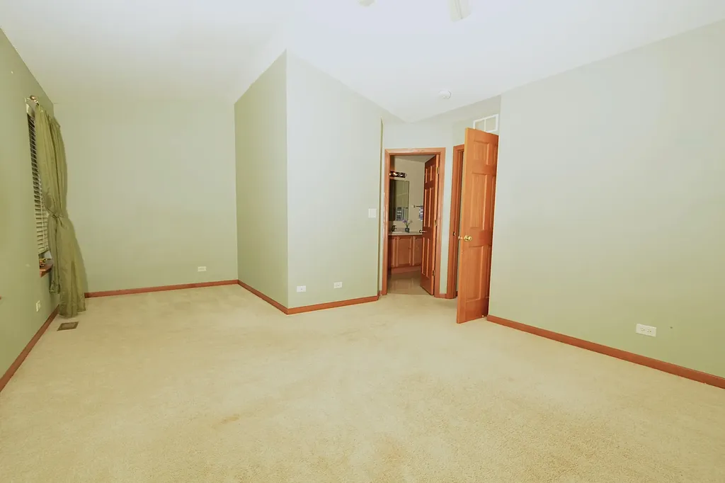 2460 Georgetown Circle Aurora IL 60503
