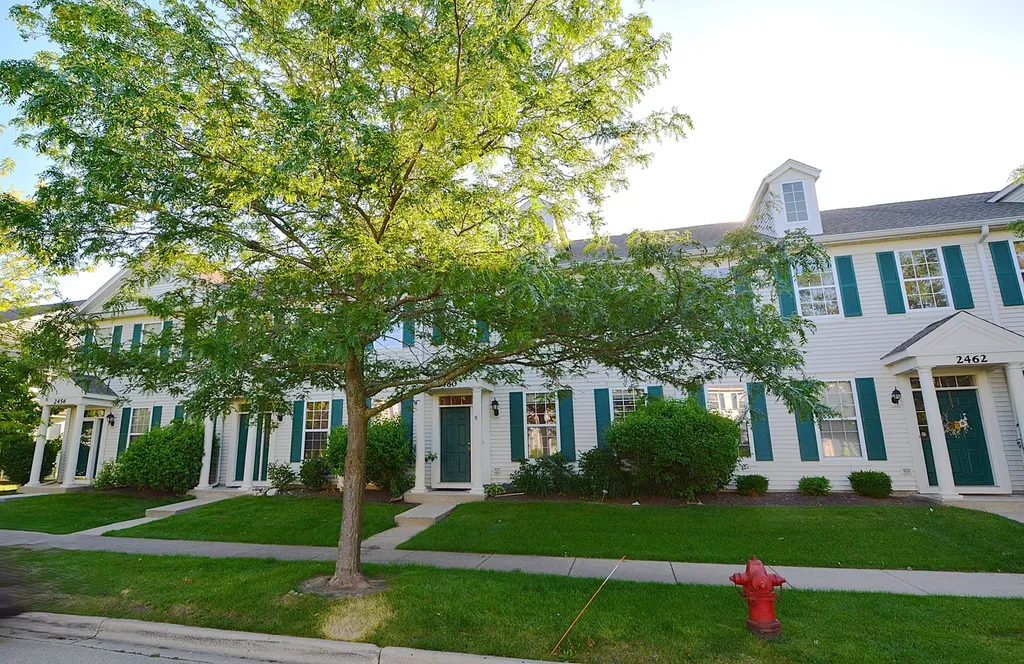 2460 Georgetown Circle Aurora IL 60503
