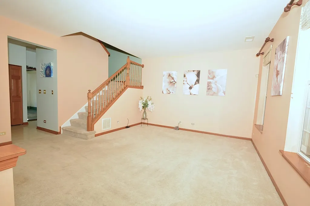 2460 Georgetown Circle Aurora IL 60503