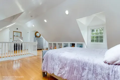 2211 North Bonnie Brook Lane Waukegan IL 60087