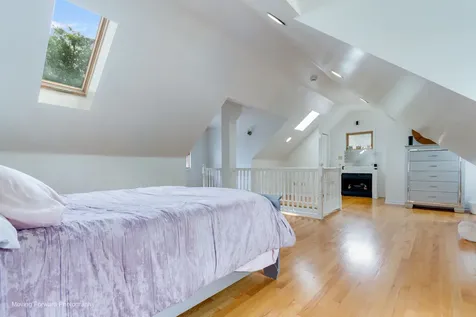 2211 North Bonnie Brook Lane Waukegan IL 60087