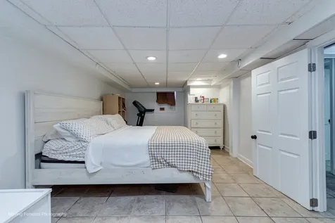 2211 North Bonnie Brook Lane Waukegan IL 60087