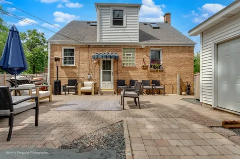 2211 North Bonnie Brook Lane Waukegan IL 60087