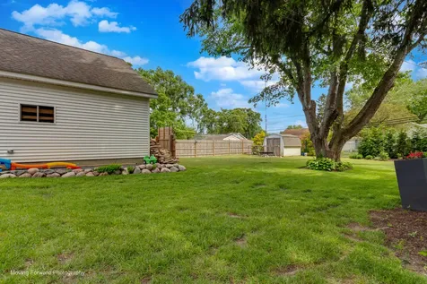 2211 North Bonnie Brook Lane Waukegan IL 60087