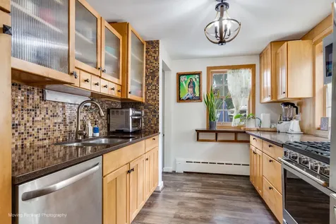 2211 North Bonnie Brook Lane Waukegan IL 60087
