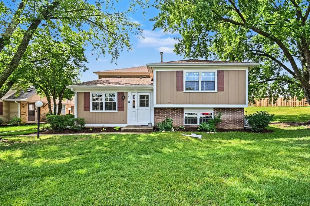 410 Ashwood Court Vernon Hills IL 60061