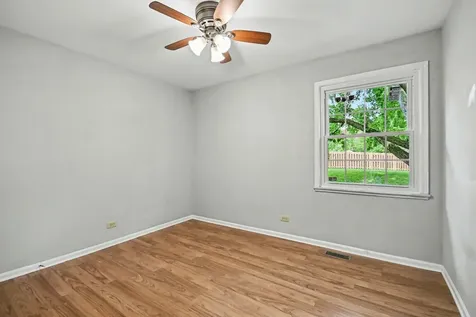 410 Ashwood Court Vernon Hills IL 60061