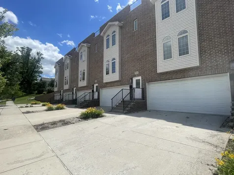 908 East Street Lemont IL 60439