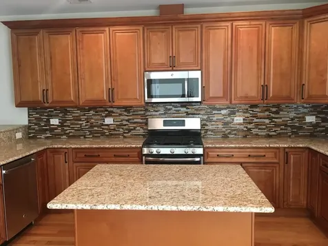 908 East Street Lemont IL 60439