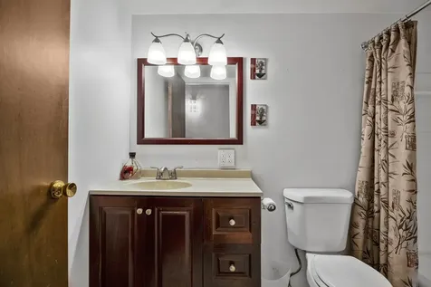 3237 South Manor Drive Lansing IL 60438