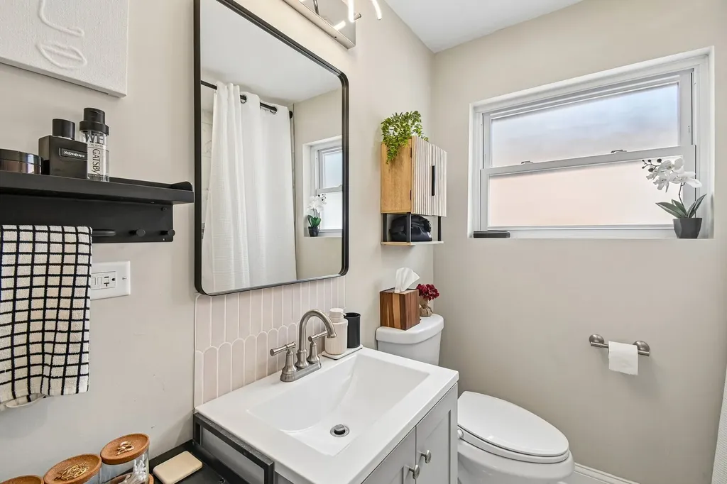 5343 South Kostner Avenue Chicago IL 60632