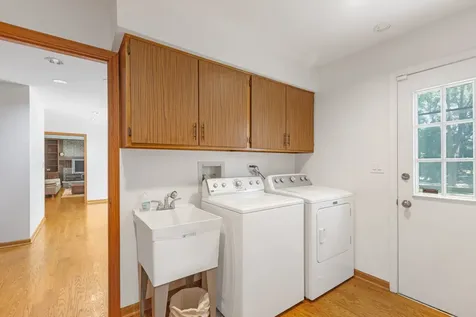 1509 Lori Lyn Lane Northbrook IL 60062