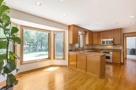 1509 Lori Lyn Lane Northbrook IL 60062