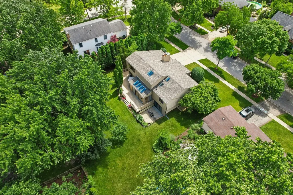 6225 Meyer Road Woodridge IL 60517