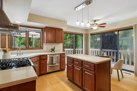 6225 Meyer Road Woodridge IL 60517
