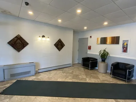 1043 South York Road Bensenville IL 60106