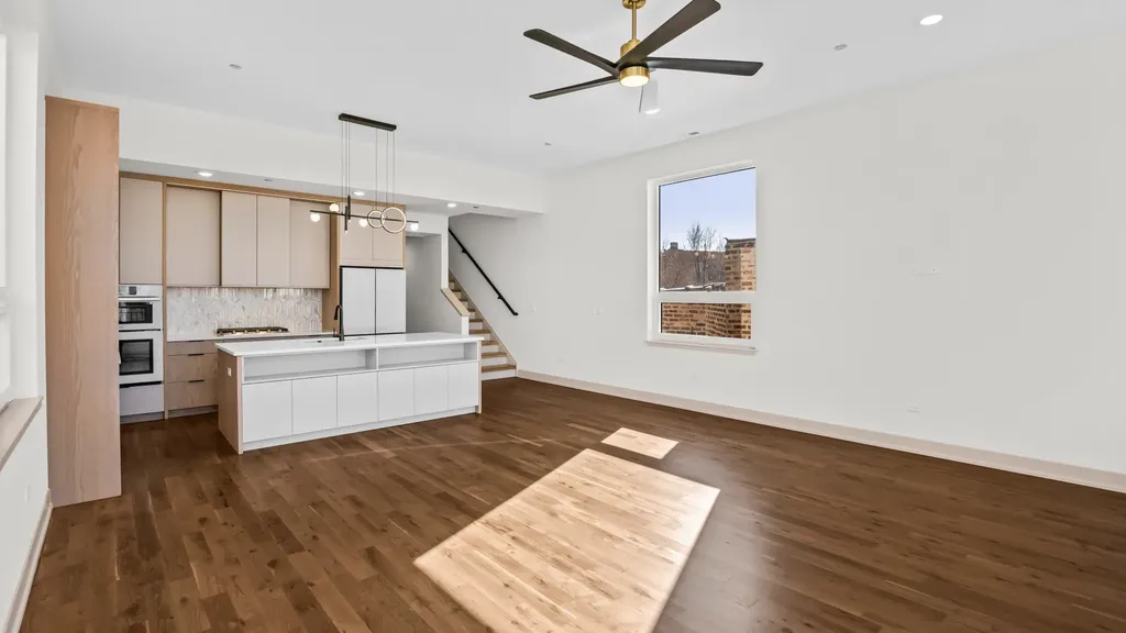4441 South Vincennes Avenue Chicago IL 60653
