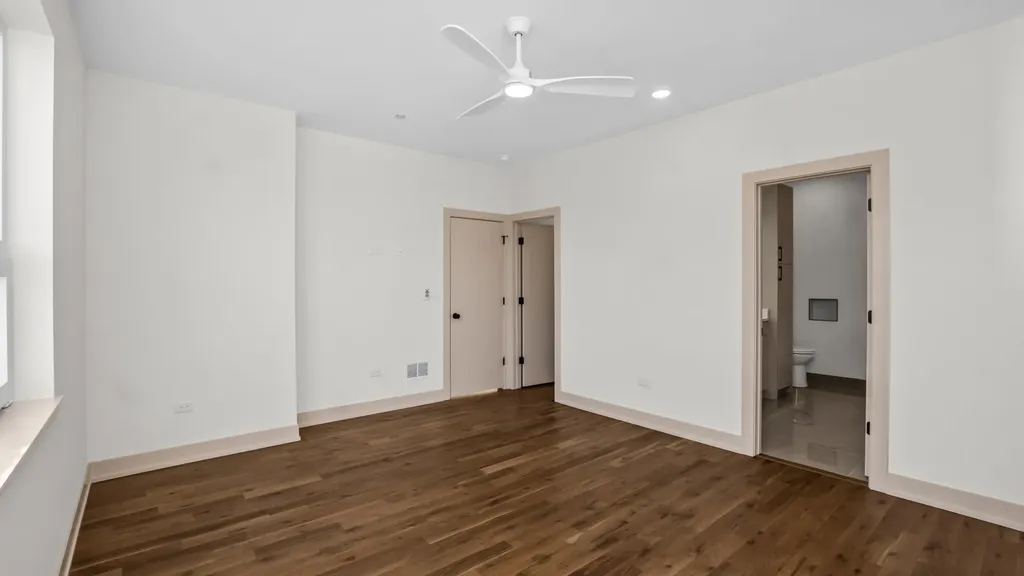 4441 South Vincennes Avenue Chicago IL 60653