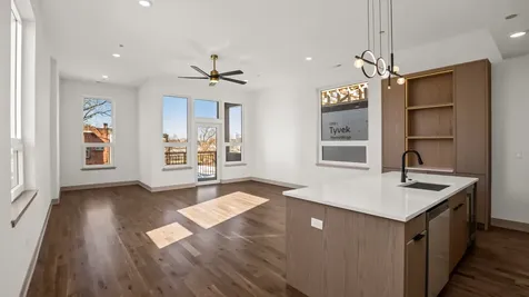 4441 South Vincennes Avenue Chicago IL 60653