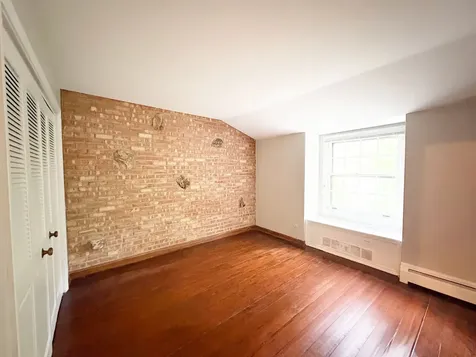 114 Hillside Avenue Barrington IL 60010