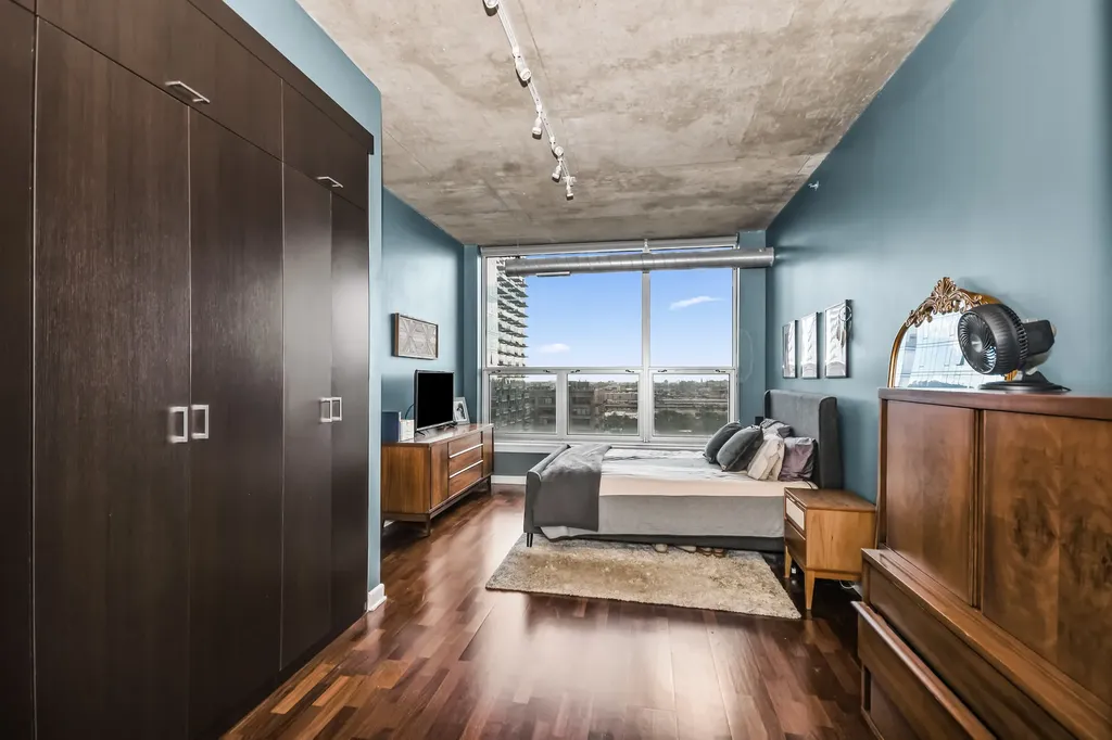 1305 South Michigan Avenue Chicago IL 60605