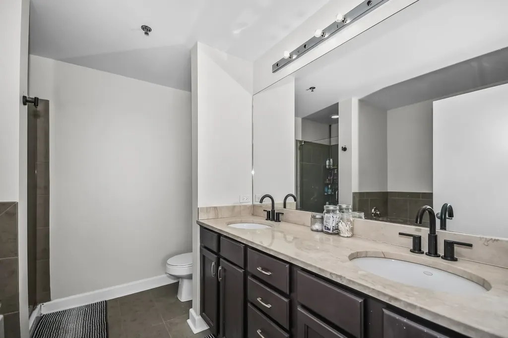 1305 South Michigan Avenue Chicago IL 60605