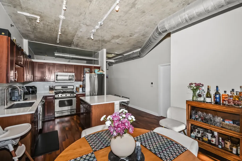1305 South Michigan Avenue Chicago IL 60605