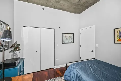 1305 South Michigan Avenue Chicago IL 60605