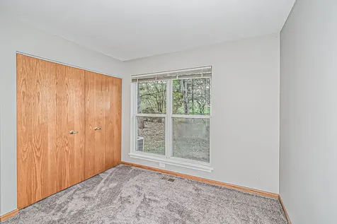 214 North Cathy Lane Mount Prospect IL 60056