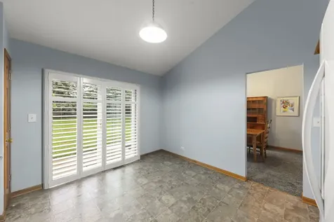 413 Carriage Court Oswego IL 60543