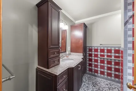 413 Carriage Court Oswego IL 60543