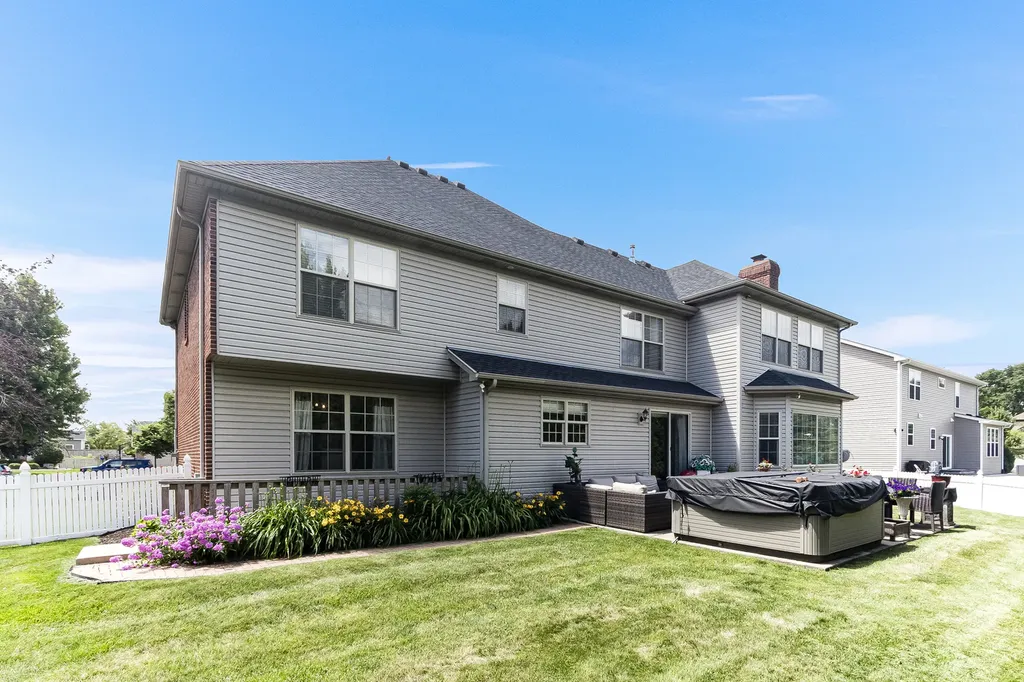 16305 Riverwood Drive Plainfield IL 60586