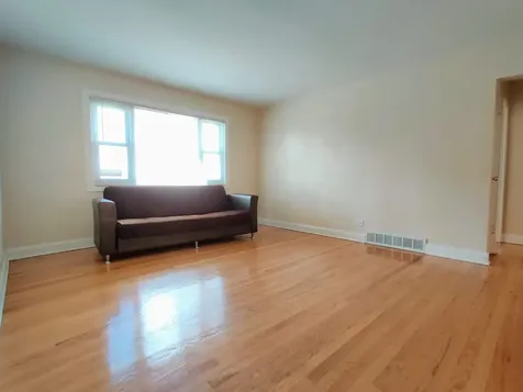 2435 West Balmoral Avenue Chicago IL 60625