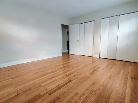 2435 West Balmoral Avenue Chicago IL 60625