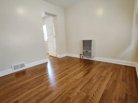 2435 West Balmoral Avenue Chicago IL 60625