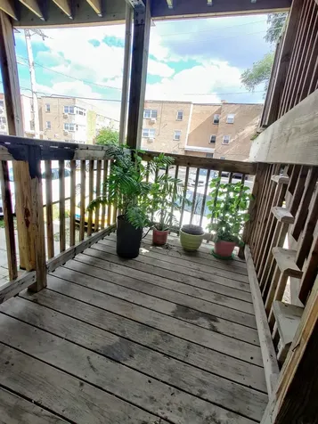 2435 West Balmoral Avenue Chicago IL 60625