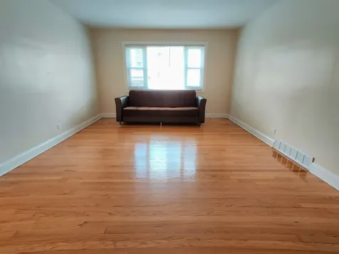 2435 West Balmoral Avenue Chicago IL 60625
